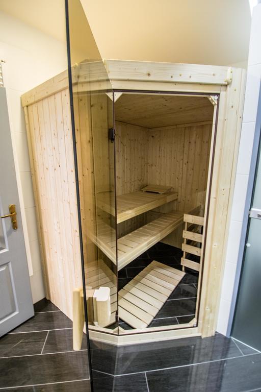 Brooklyn Sauna Apt By Ruterra Praga Zewnętrze zdjęcie