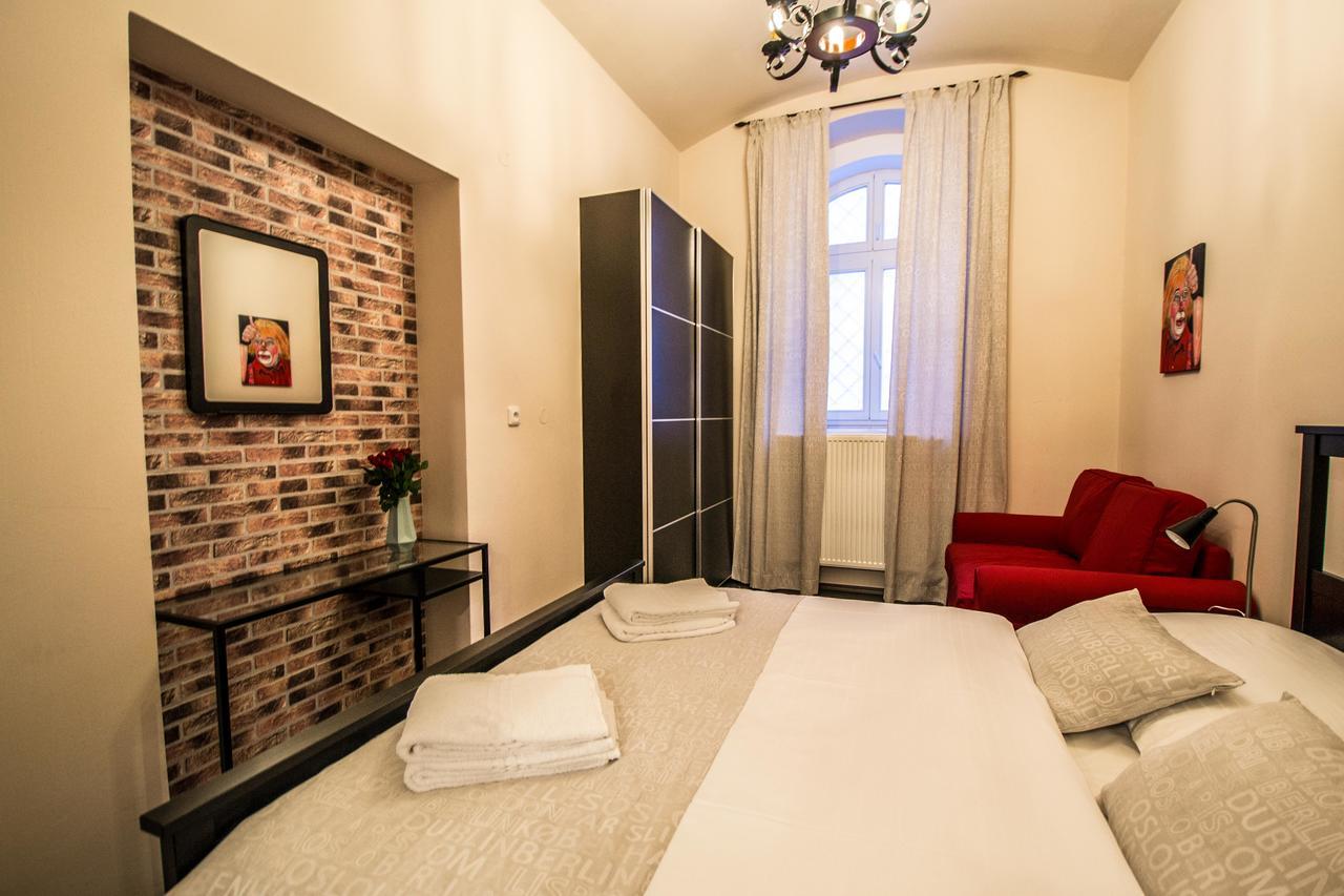 Brooklyn Sauna Apt By Ruterra Praga Zewnętrze zdjęcie